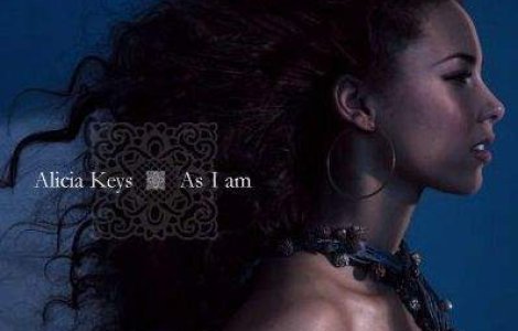 Alicia Keys a nascut un baietel