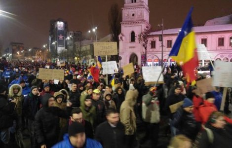 Un grup de tineri vrea sa transforme protestul in arta
