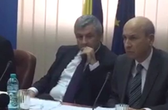 Iordache: Angajarea raspunderii Guvernului pe cele doua proiecte tot dezbatere inseamna