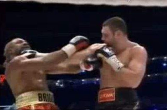 [VODEO] Vitali Kliciko si-a pastrat titlul greilor