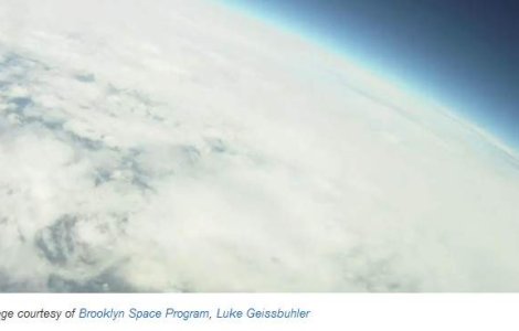  Video  iPhone a fost lansat in spatiu