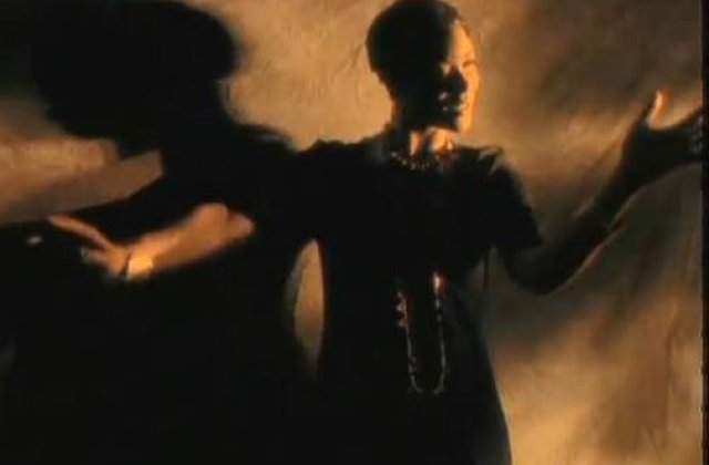 Gabrielle concerteaza in Capitala