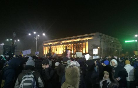 Update   Video  Proteste in Romania. 150.000 de oameni in Capitala si peste 140.000 in tara