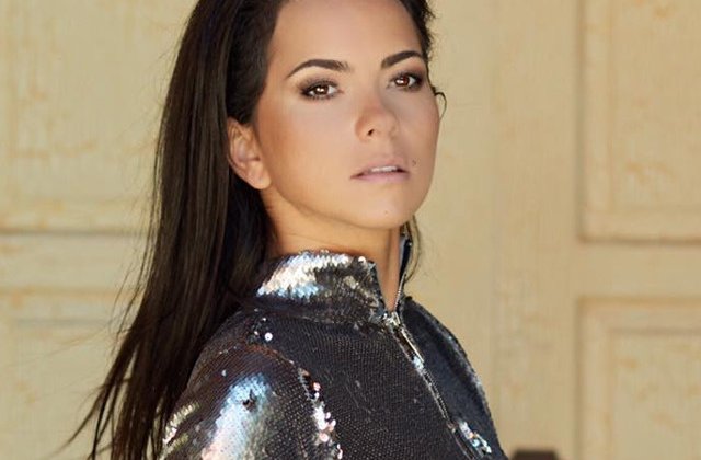 Cantareata Inna, mesaj pentru romani: "Sunt alaturi de oamenii care ies in strada"