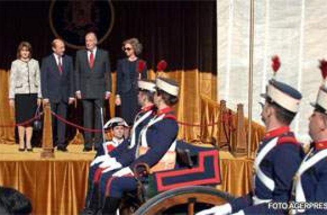 Garda regala a Marii Britanii este formata din drogati 