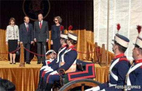 Garda regala a Marii Britanii este formata din drogati