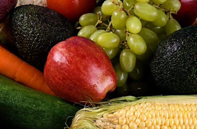 De ce nu scad preturile alimentelor?