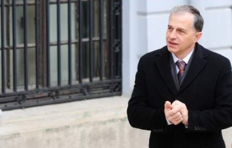 Geoana a depus la CC sesizarea legata de Legea educatiei