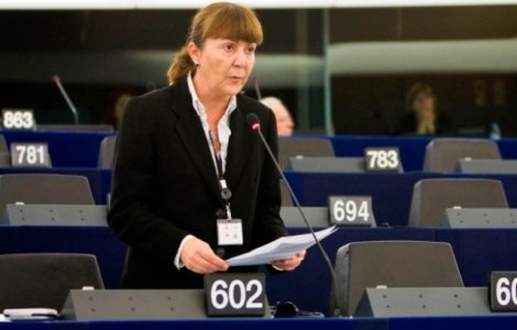 Monica Macovei, in PE: Acest guvern este numit "Guvern de hoti"
