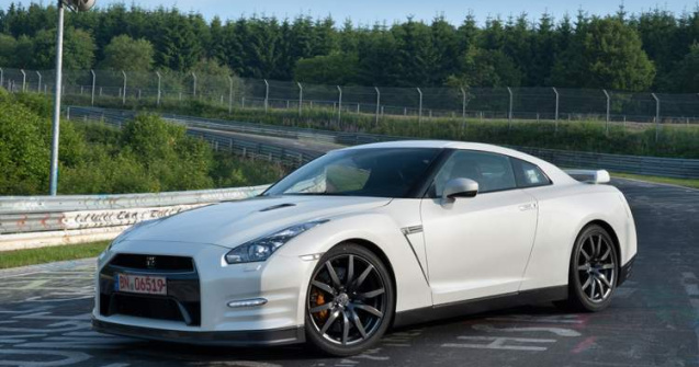 Nissan GT-R primeste ceea ce ii trebuia: Facelift si mai multa putere