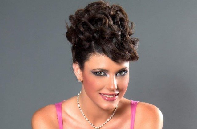 Miss Universe Romania porneste Caravana 2010/2011