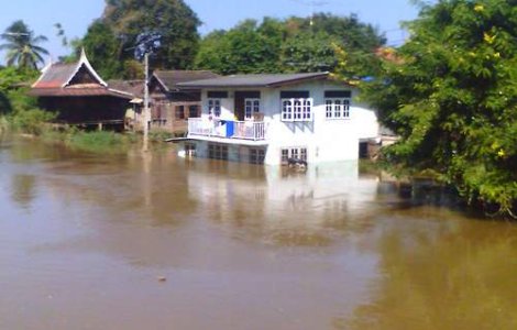 Thailanda: 17 morti si un milion de sinistrati in urma inundatiilor