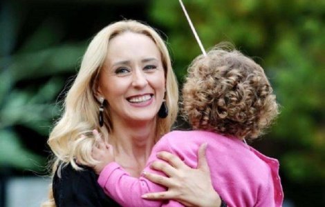 Sotia lui Sorin Grindeanu, mesaj de sustinere pentru premier: "Nu mai pot sa tac"