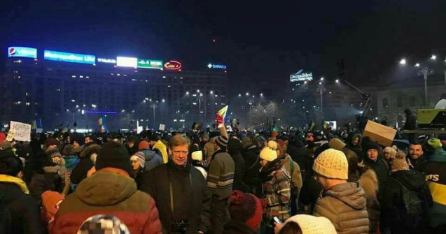 Presedintele Raiffaisen ii raspunde lui Dragnea: Imi pasa