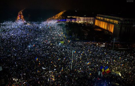Manifestantii romani nu au incredere ca Guvernul a capitulat