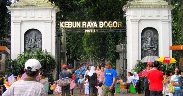 Nudurile din Palatul Bogor, acoperite, din respect pentru Prima Doamna a Indoneziei