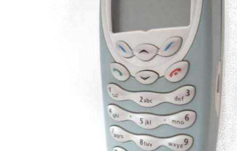 Nokia renunta la 1.800 de angajati