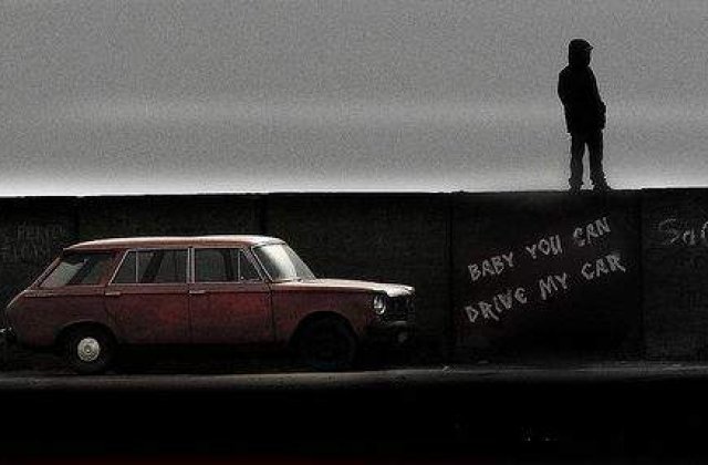 A tinut in masina un cadavru timp de 10 luni