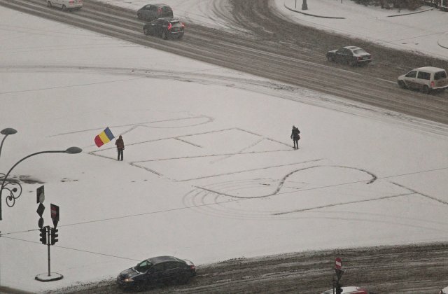 Ziua a IX-a. Primii protestatari din Piata Victoriei