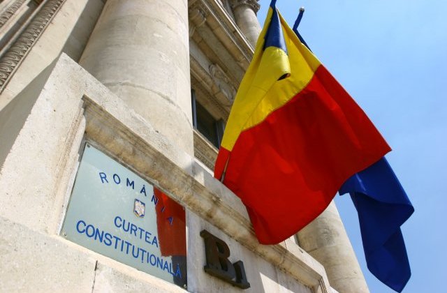 CCR a respins sesizarile privind OUG 13
