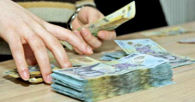 Leul se intareste in fata euro