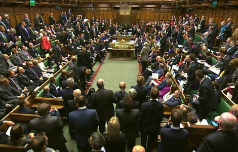 Deputatii britanici o autorizeaza pe Theresa May sa declanseze Brexit