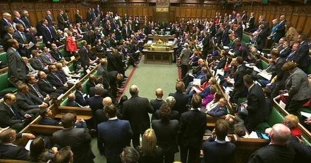 Deputatii britanici o autorizeaza pe Theresa May sa declanseze Brexit