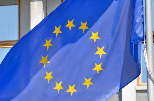 UE trimite patrule speciale la granitele Greciei