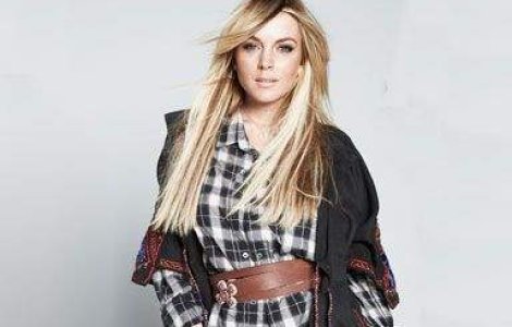 Lindsay Lohan a ramas fara bani