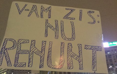  Top  Ziua a XII-a de proteste. Creativitate, ironii si glume