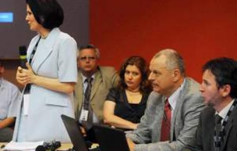 Patronii recompenseaza angajatii care-si aduc prietenii in firma