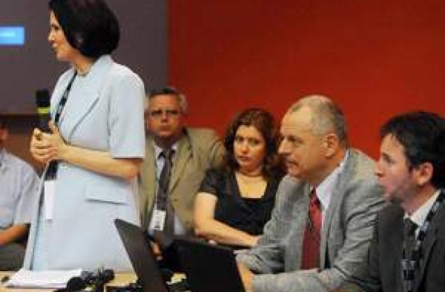 Patronii recompenseaza angajatii care-si aduc prietenii in firma