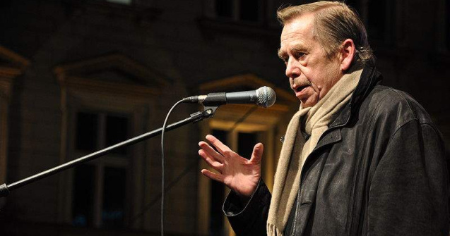 Vaclav Havel, laureat al premiului Kafka pentru literatura