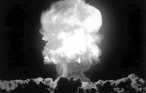 4 situatii. 2 bombe nucleare. 2 accidente