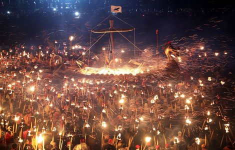  Top  Festivalul legendar al vikingilor, in fotografii epice