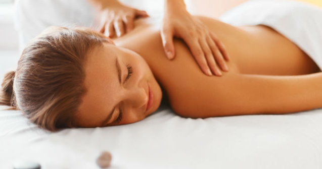  Top  7 beneficii uimitoare ale masajului pentru corp si minte