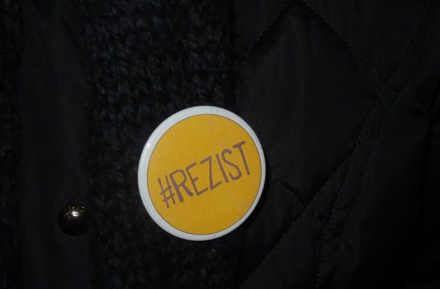 Aproximativ 300 de persoane in Piata Victoriei. Protestul de La Palatul Cotroceni s-a incheiat