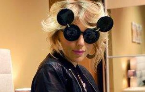 Corina a filmat un videoclip sexy, gravida in 6 luni