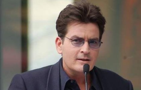 Charlie Sheen, depistat pozitiv cu cocaina