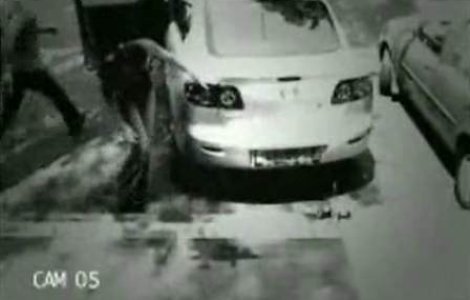 Cel mai simplu mod de a fura o masina?