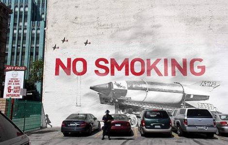 Fumatul pasiv: Stii la ce riscuri iti expui copilul?