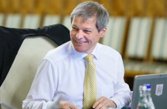 Ciolos nu exclude sa intre intr-un partid sau sa infiinteze unul: Ma gandesc la toate solutiile pentru a fi util