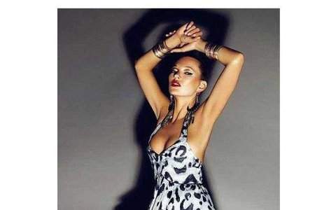 Kate Moss creaza bijuterii pentru femeile britanice