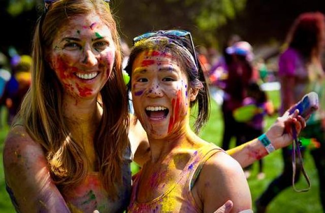 10+1 alimente care te fac mai fericita