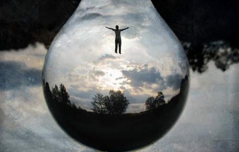 Lumea nu e asa cum credem: 5 teorii ale conspiratiei