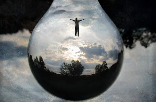 Lumea nu e asa cum credem: 5 teorii ale conspiratiei