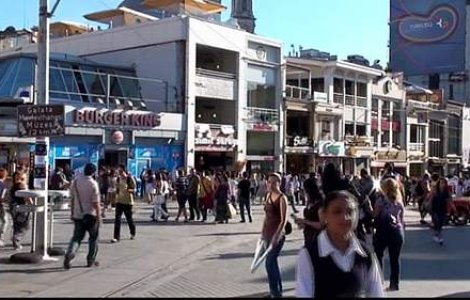 32 de raniti, intr-un atentat sinucigas in Istanbul