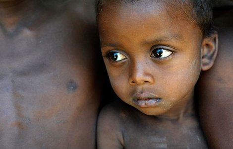 Aproape 1,4 milioane de copii risca sa moara de foame anul acesta