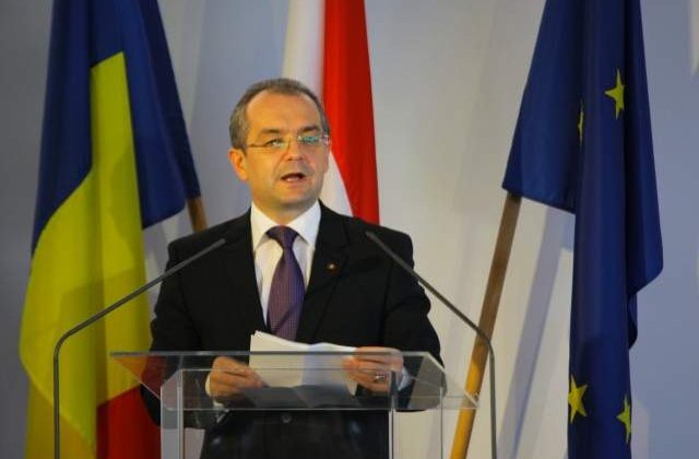 Inlocuirea lui Boc de la Guvern: Barfe, povesti si baliverne?