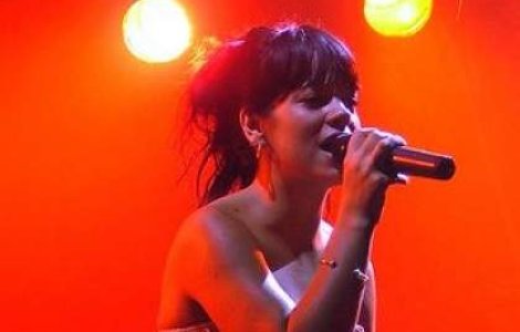 Lily Allen a pierdut sarcina